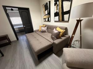 Refugio Elegante y Equipado en Zona Dorada