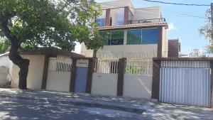 Ótima Localização Apartamento 2 Quarto ORLA PIATÃ Em Condomínio