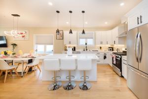 60-1 4BR Boston - Cozy New Apt near Franklin Park