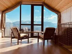 Mountain Panorama - Arjut