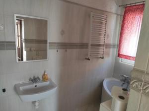 Pokój z łazienką &