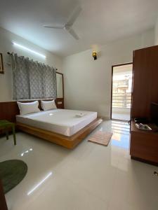 Lake Land Guest House