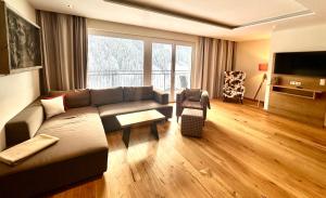 Zirben Luxus Apartments mit SPA und Pool direkt in Kappl