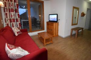 VAUJANYLOCATIONS - Crystal407