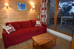 VAUJANYLOCATIONS - Crystal407