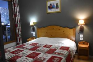 VAUJANYLOCATIONS - Crystal407