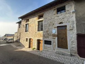 Gîte du Château de Treffort - 特雷福尔