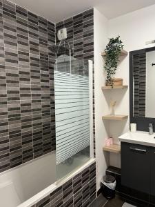 Appartements Appartement moderne et lumineux : photos des chambres
