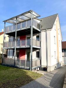 Ganze Wohnung - Küche - Balkon - Parkplatz - WLAN - bis zu 6 Personen