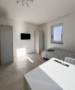 Ganze Wohnung - Küche - Balkon - Parkplatz - WLAN - bis zu 6 Personen