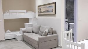 Azura Beach Apartments