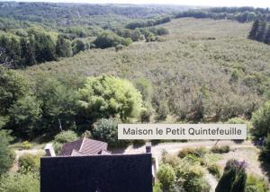Maisons de vacances Le Petit Quintefeuille, Tennis : photos des chambres