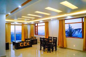 Deodar dreams family apartment