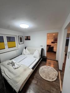 Weisses Rössel-Cavallo Bianco