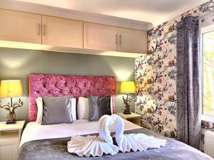 Welsh Villa-Hot Tub-Tenby-Carmarthen-Forestsetting