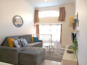 Modern Apartment in the Heart of Sliema Steps from the Seafront - Sliema