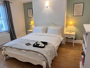 Beautiful Modern Central Flat