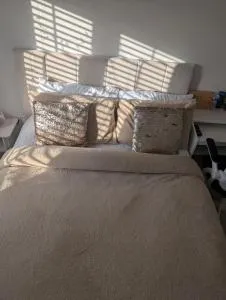 Spacious Room With Kingsize Bed - 赫拉比