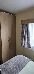 Bittern 22, Parkdean, California Cliffs, Scratby, sleeps 6, free wi-fi, bedding and towels included, 5 mins from beach