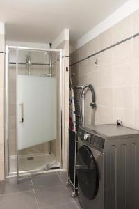 Appartements Bright and comfortable 28m2 Studio in Vanves : Appartement 1 Chambre