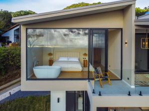 Luxury villa on the Cloud Forest Infinity Pool