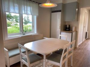 Fully equipped country house with lake location