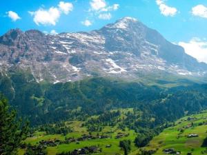 Apartment Aphrodite Ost with magnificent Eiger view