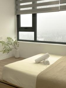 Hue Charm Apartment with Pool and Gym