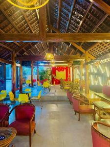 Sân Vườn Hotel Khánh Hòa