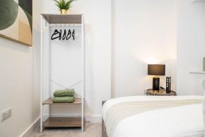 Luxury Apartment - Sleeps 5 - Rose Platinum Properties