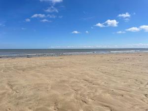 Appartements Appartement cosy avec jardin vue et acces a 30m de la mer : photos des chambres