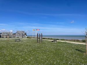 Appartements Appartement cosy avec jardin vue et acces a 30m de la mer : photos des chambres