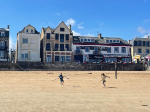 Appartements Appartement cosy avec jardin vue et acces a 30m de la mer : photos des chambres