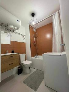 Appartements Appartement cosy avec jardin vue et acces a 30m de la mer : photos des chambres