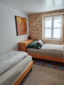 Gemütliches 2 Bettzimmer mit Gemeinschaftsbad und kleiner Küche