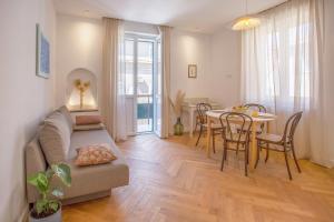 New Orange Boutique Apartment L