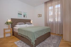 New Orange Boutique Apartment L