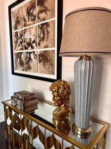 Stunning 2 bedroomed apartment on Allerton Road, Sleeps 4