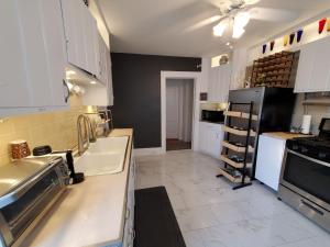 Stamford Bohemian by HarborPoint Downtown &Train