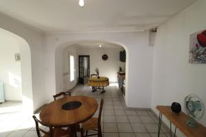 Villa des Songes Provençal - Tavel, Gard, France