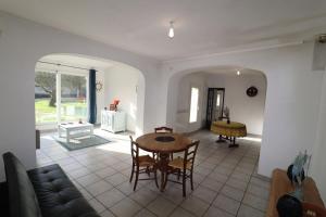 Villa des Songes Provençal - Tavel, Gard, France