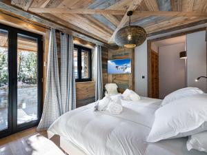 Chalet dException avec Piscine, Hammam et Ascenseur à Val dIsère, Proche des Pistes - FR-1-567-38
