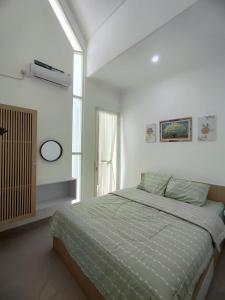 Villa 19 Premium Panderman, Kota Batu
