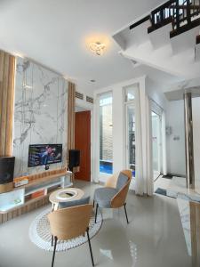 Villa 19 Premium Panderman, Kota Batu