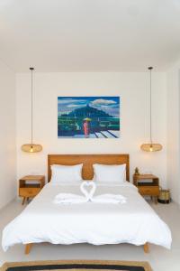 BRAND NEW Luna Villa in Canggu - 3 BR Pool Oasis