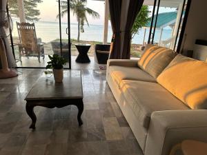 Private villa on the Beach, 3 bedroom