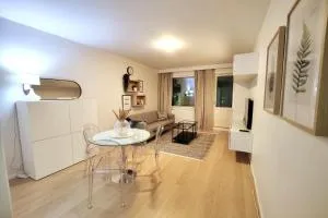 A two-bedroom apartment with glazed balcony - 里希迈基