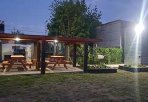 CABAÑA EN ISLA SANTIAGO con PISCINA