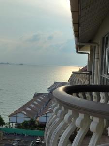 Jev Penthouse
