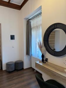 11 Luxury Apartments